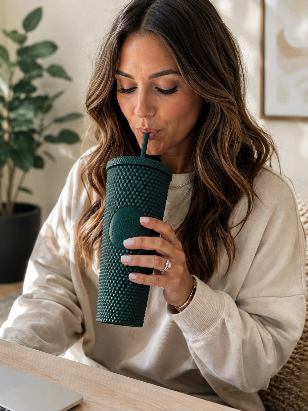 Collectible 2022 Starbucks Core Dark Matte Green Studded Venti Cold Cup Tumbler